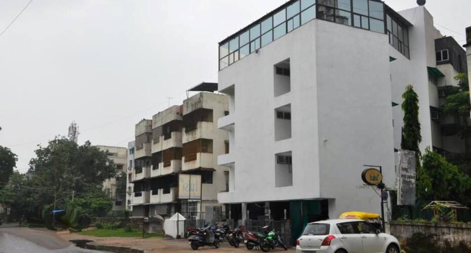 Hotel Tulsi, Vadodara 1